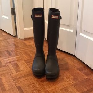 Black Tall Hunter Boot